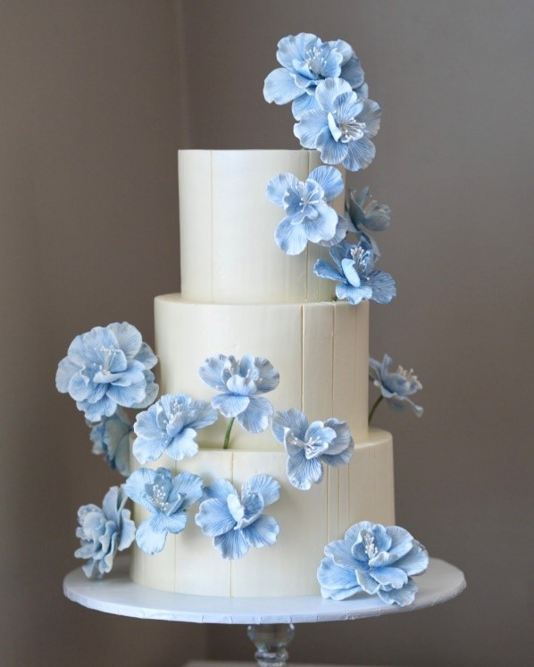 Cake with blue flowers