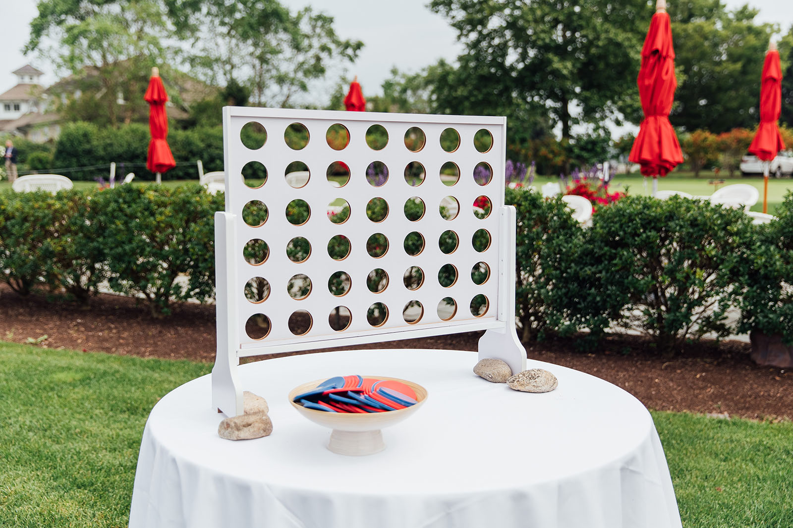 Game of checkers on a table at a wedding cocktail hour